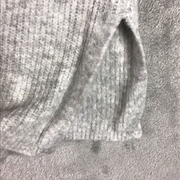 Halogen Womens 1X Heather Grey V-Neck Ribbed Long Pullover Sweater NWT - Picture 14 of 14